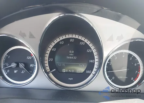 2011 Mercedes-Benz C 300 Sport z USA, uszkodzony, nr VIN WDDGF5EB2BA528209